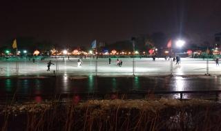 张靓颖唱的冬天里的一把火,英文部分怎么唱 冬天里的一把火英文